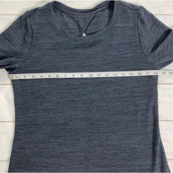 Reflex Long Sleeve with Dark Gray Back Cutout Top Size Medium - Picture 7 of 9